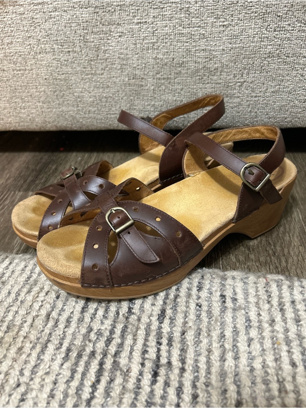 Dansko Sandals Size 11.5-12 EU 42 Brown Leather Sissy Slingback Wedge Buckle